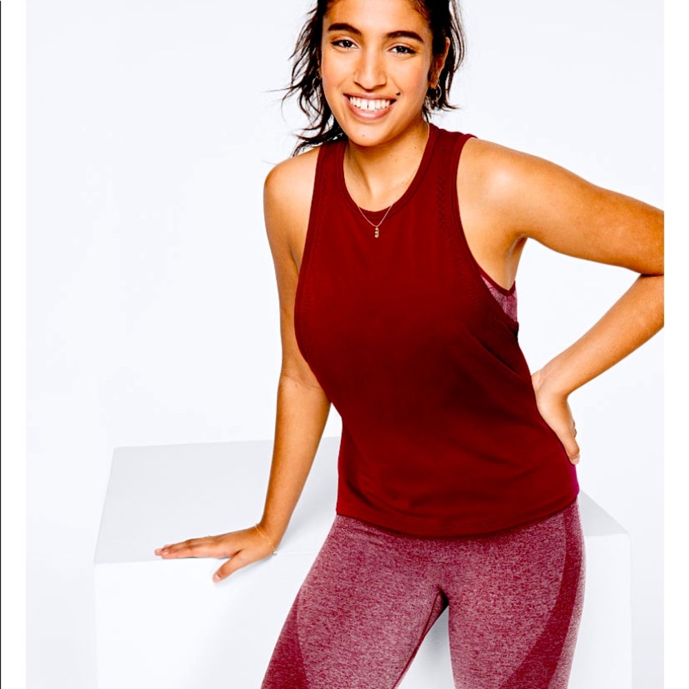 PINK Seamless Featherweight tank